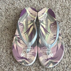 Stylish Women's Flip Flops - Purple and Gray